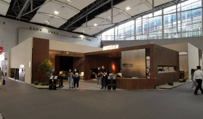 广州展览搭建公司携手客户 亮相广州家具展