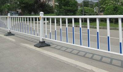 市政道路护栏城市交通围栏人行道隔离栏公路马路防护栏专业生产